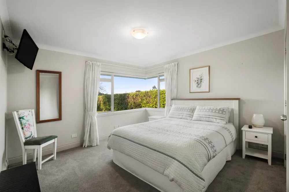 Photos of 100A Park Road