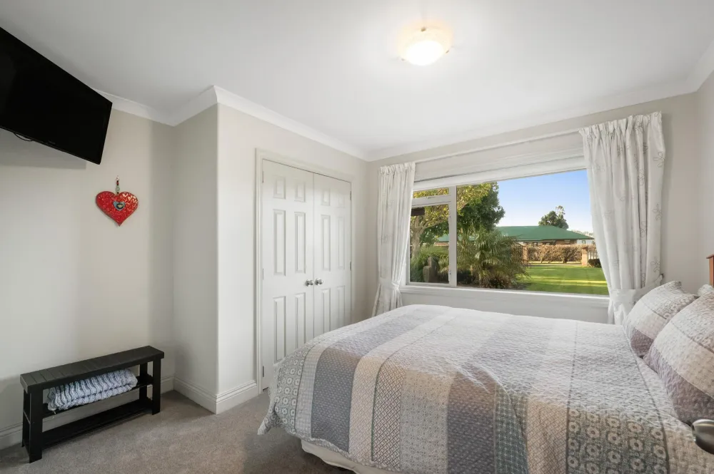 Photos of 100A Park Road