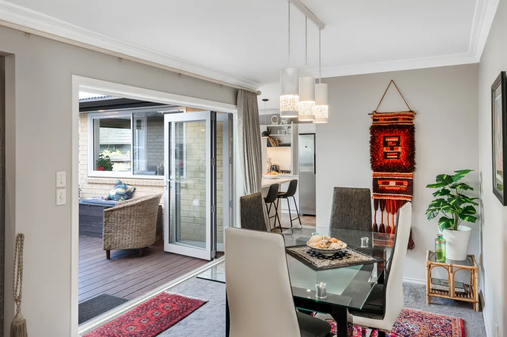 Photos of 13 Alderson Avenue
