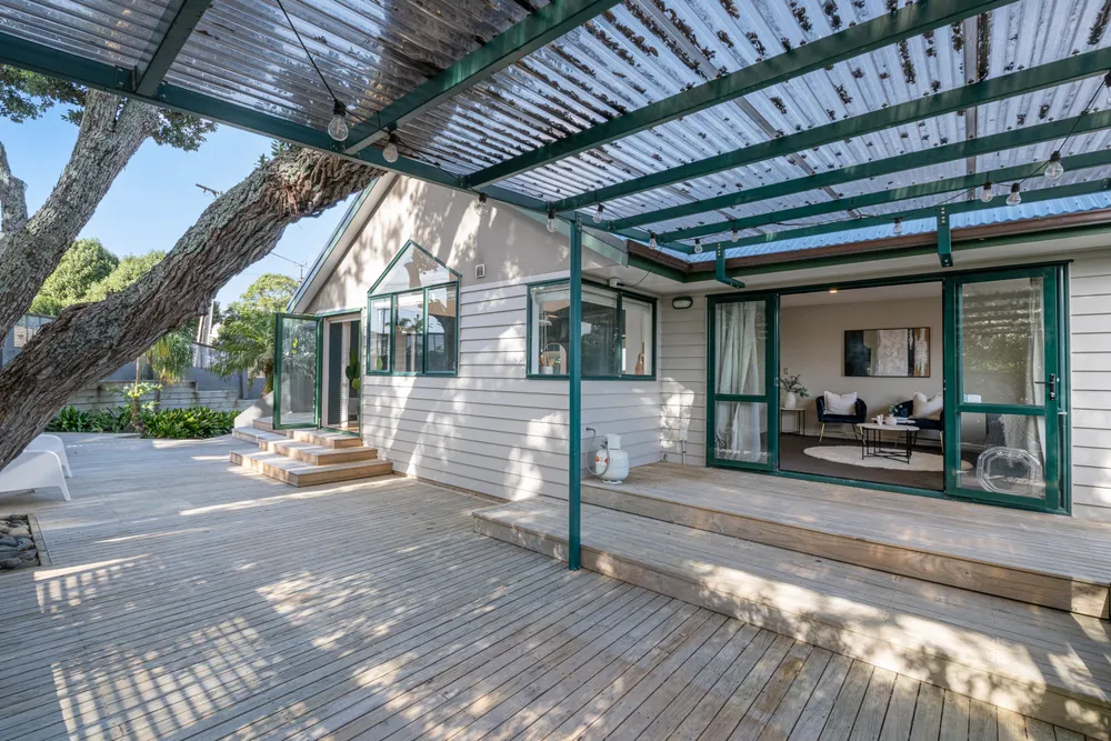 Photos of 108 Stanmore Bay Road