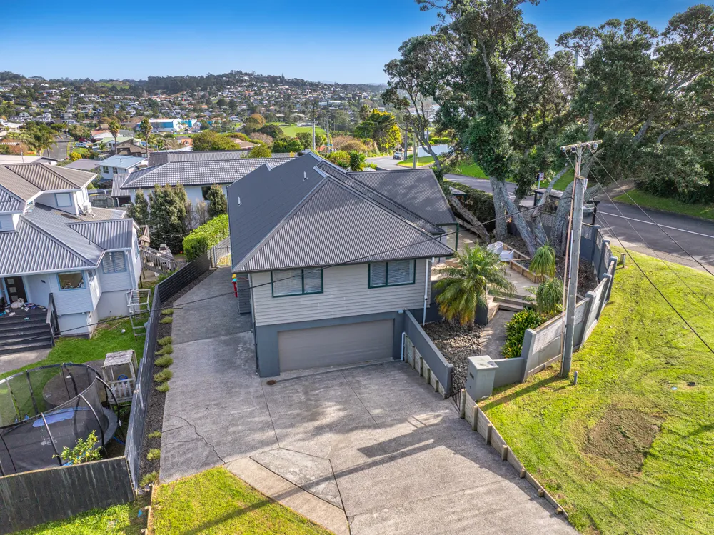 Photos of 108 Stanmore Bay Road