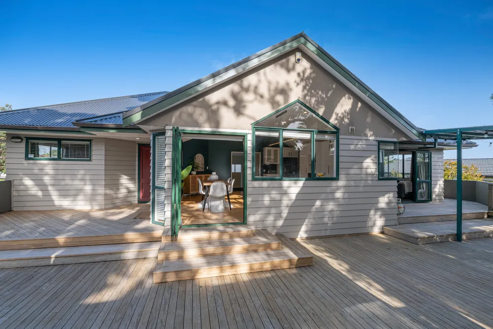 Photos of 108 Stanmore Bay Road