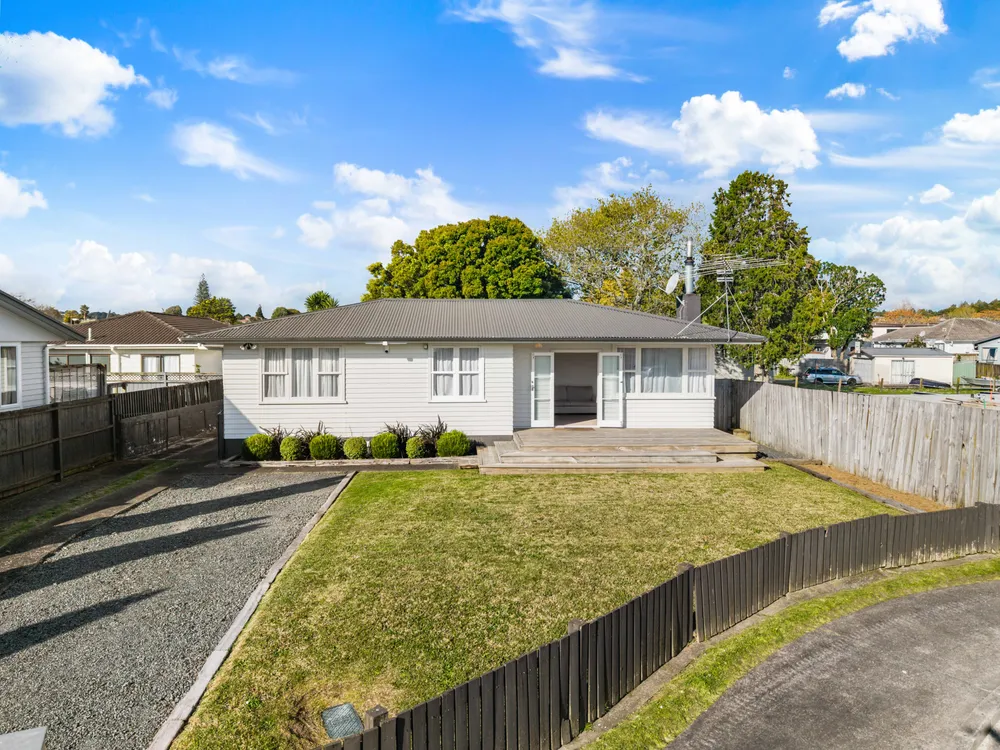 Photos of 4 Lyndon Place