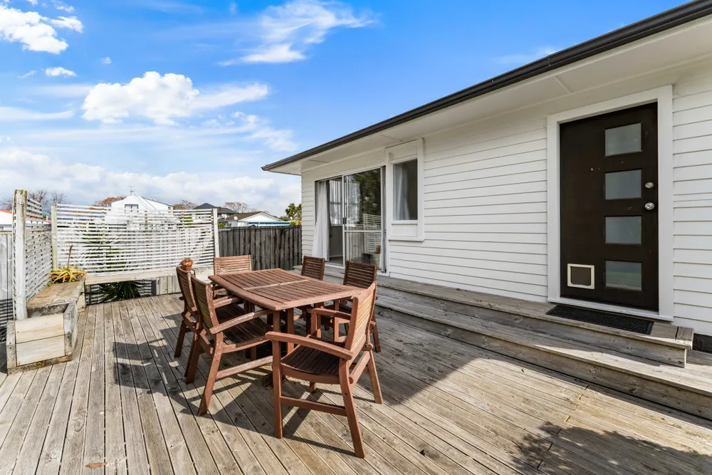 Photos of 4 Lyndon Place