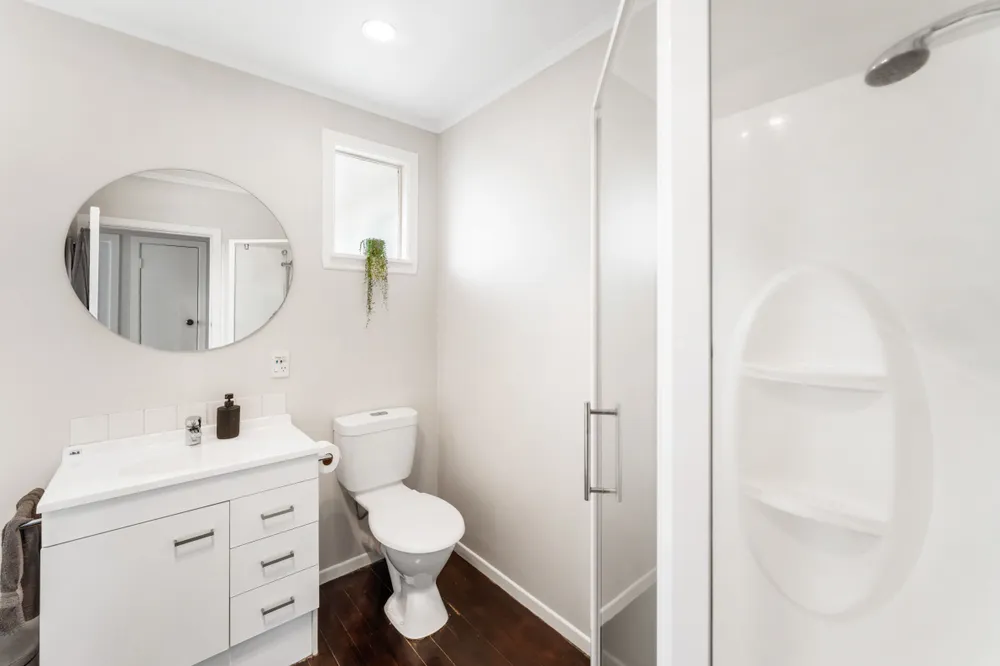 Photos of 4 Lyndon Place