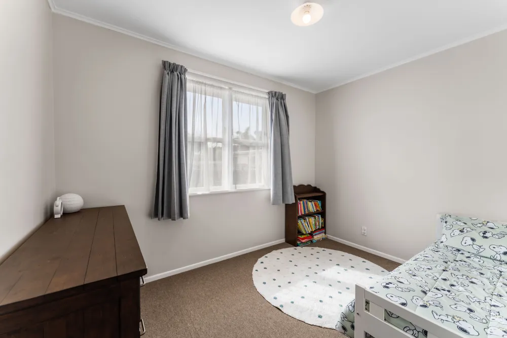 Photos of 4 Lyndon Place