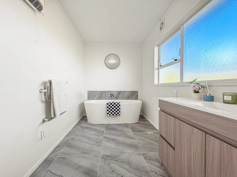 Photos of 10 Wiseley Road
