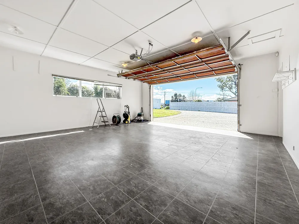 Photos of 10 Wiseley Road