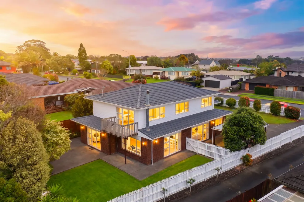 Photos of 10 Wiseley Road