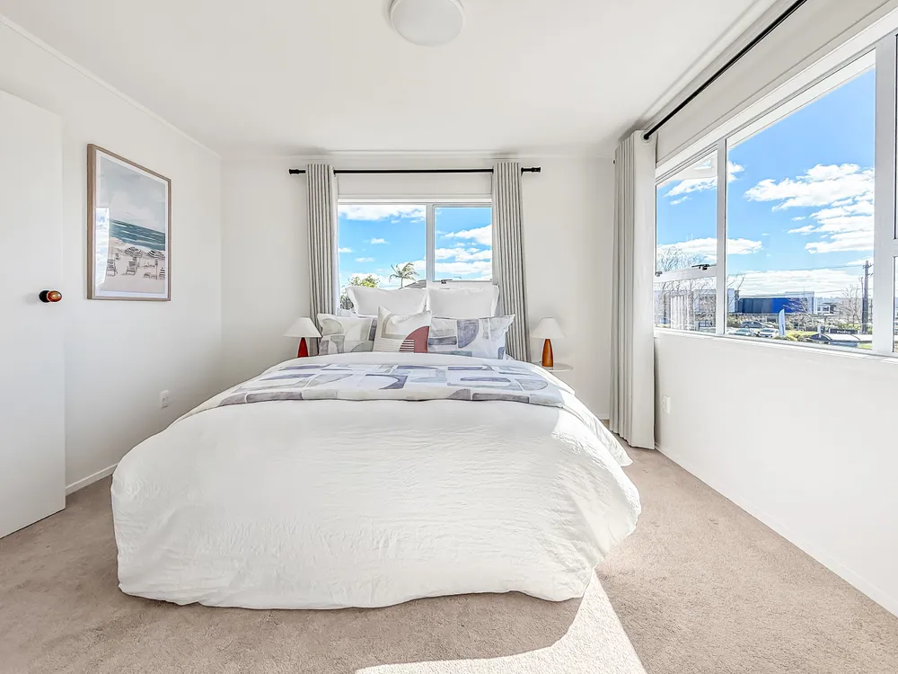 Photos of 10 Wiseley Road
