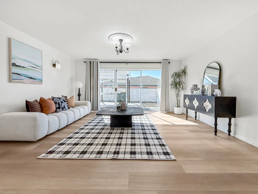 Photos of 10 Wiseley Road