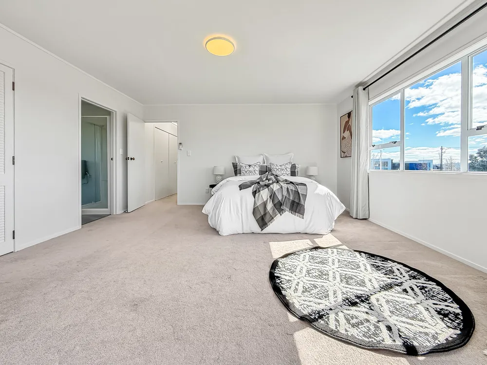 Photos of 10 Wiseley Road