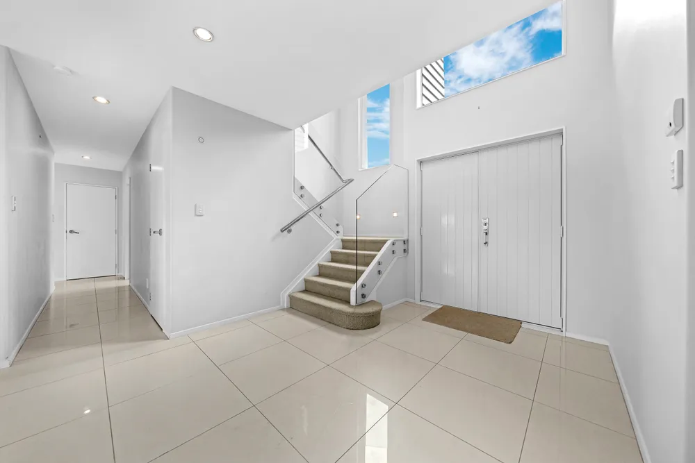 Photos of 16 Lucca Crescent