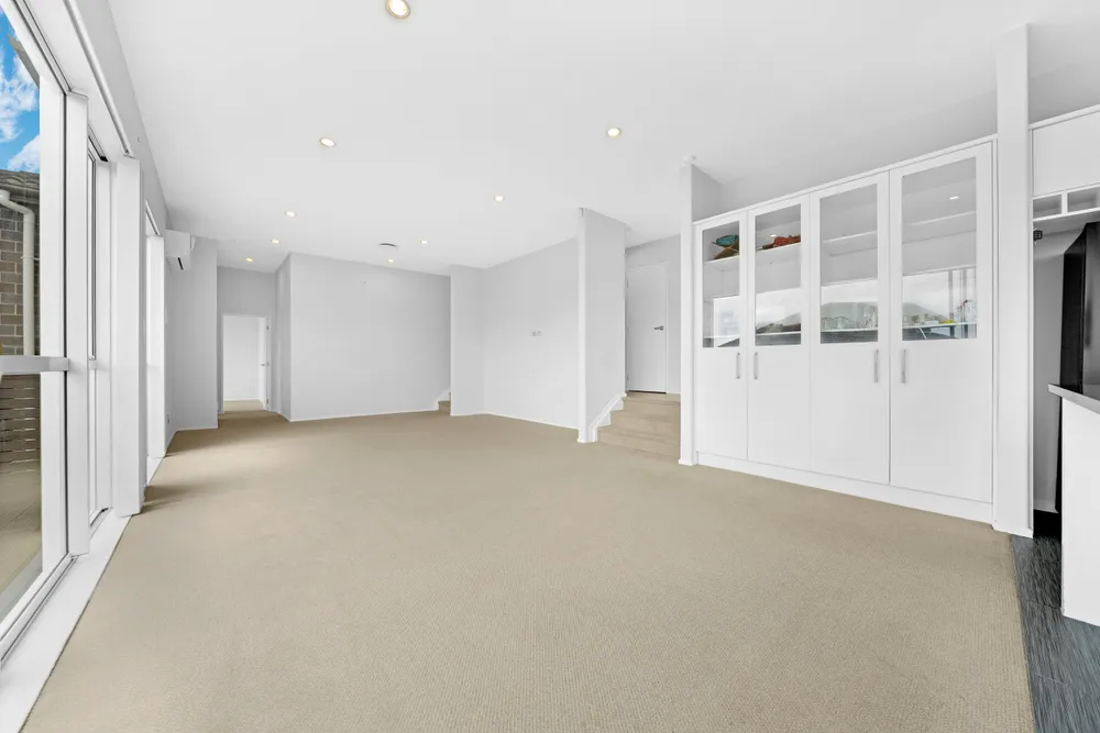 Photos of 16 Lucca Crescent