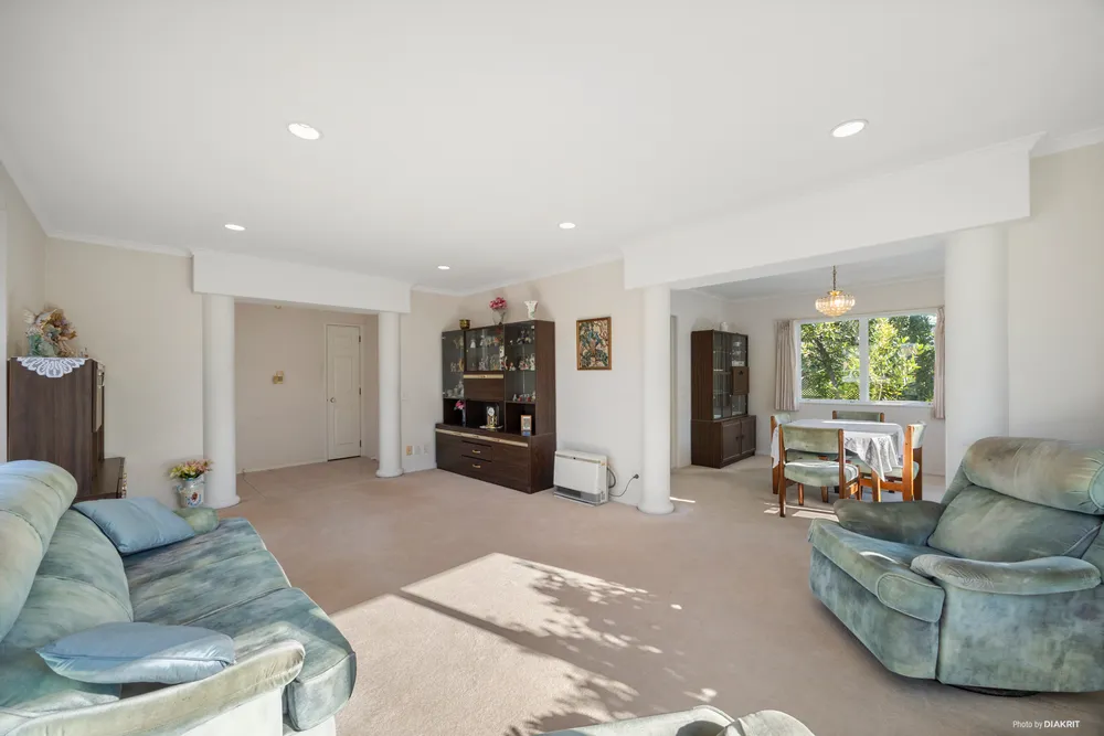 Photos of 57 Cantora Avenue