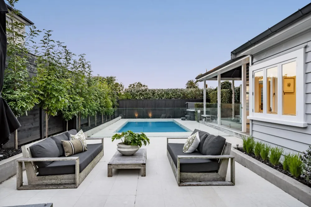 Photos of 10 Armadale Road