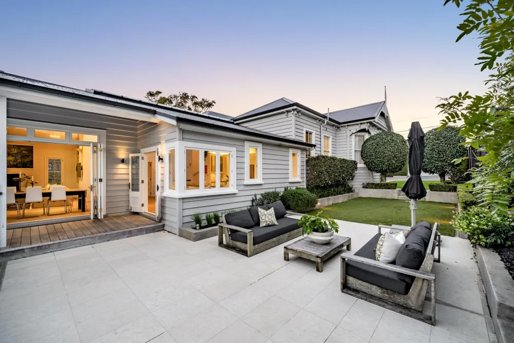 Photos of 10 Armadale Road
