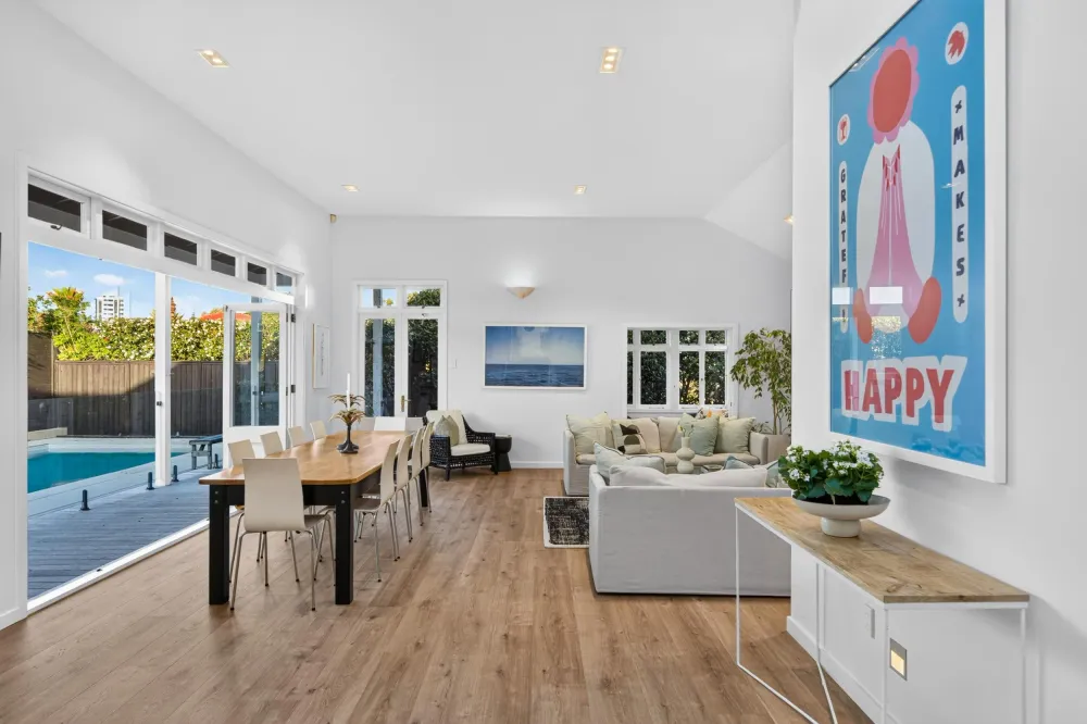 Photos of 10 Armadale Road
