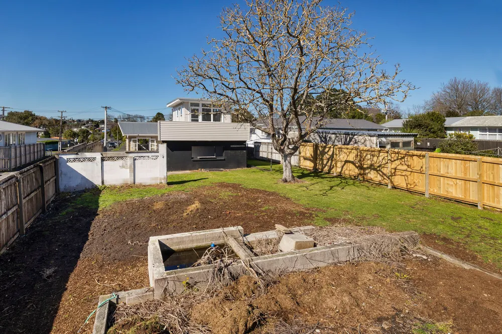 Photos of 56 Eastdale Road