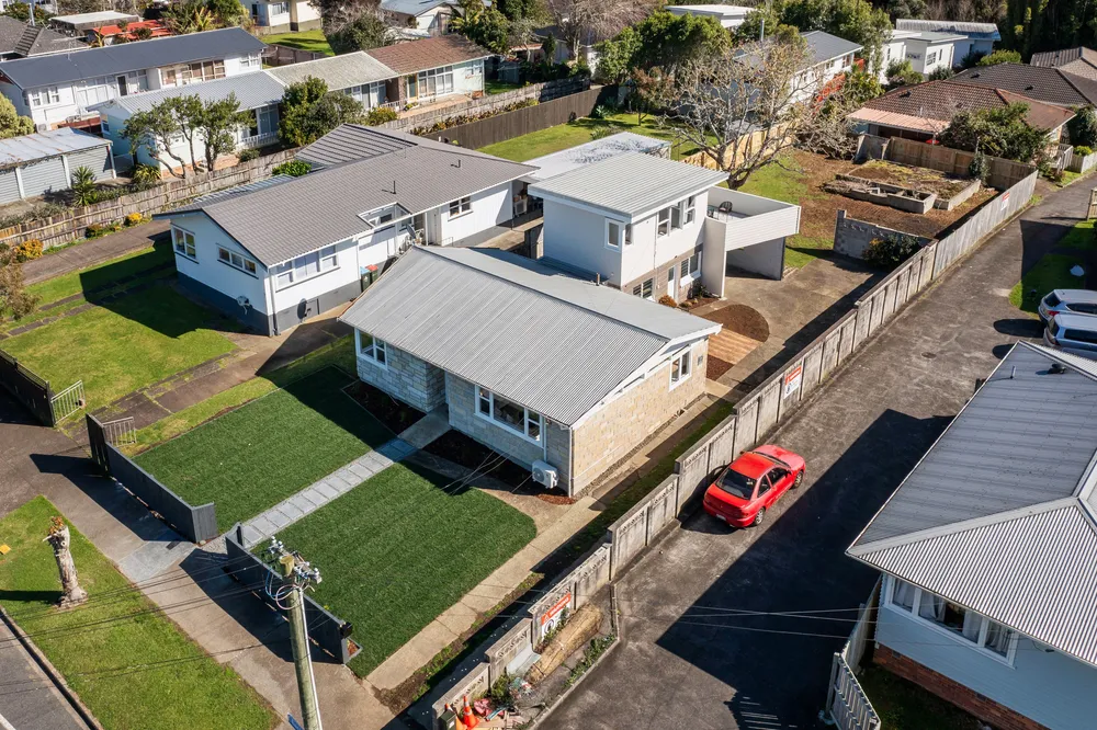 Photos of 56 Eastdale Road