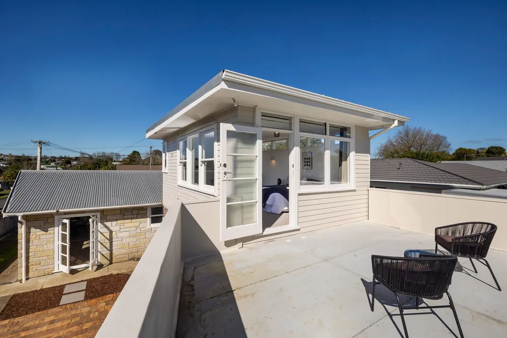 Photos of 56 Eastdale Road