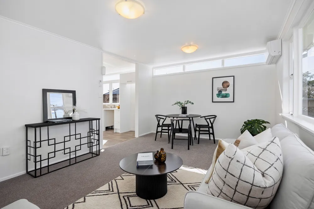 Photos of 56 Eastdale Road