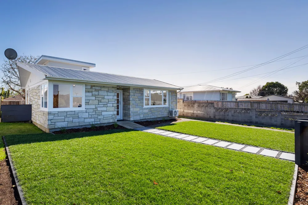 Photos of 56 Eastdale Road