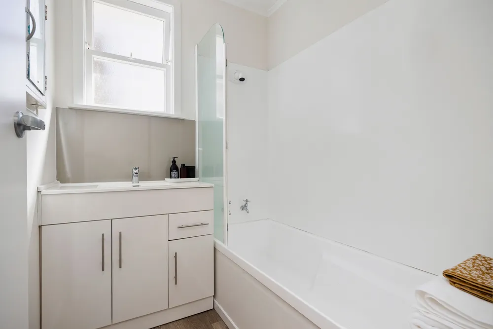 Photos of 56 Eastdale Road