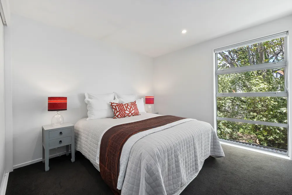 Photos of 128a Holly Road