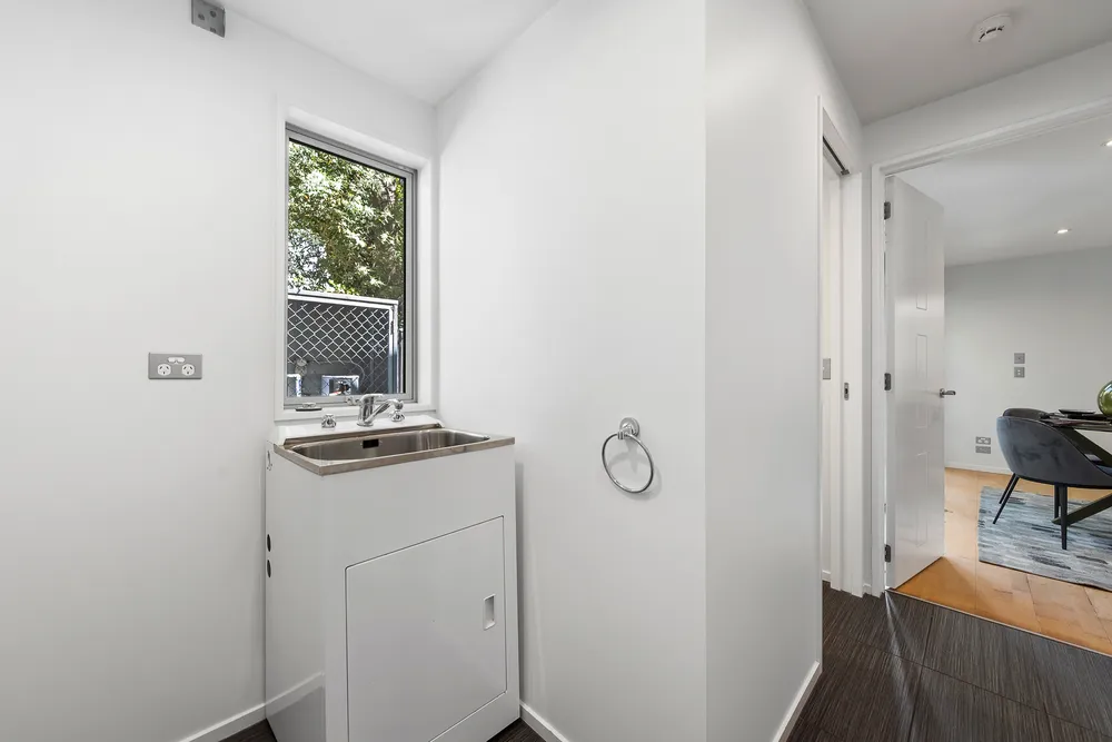 Photos of 128a Holly Road