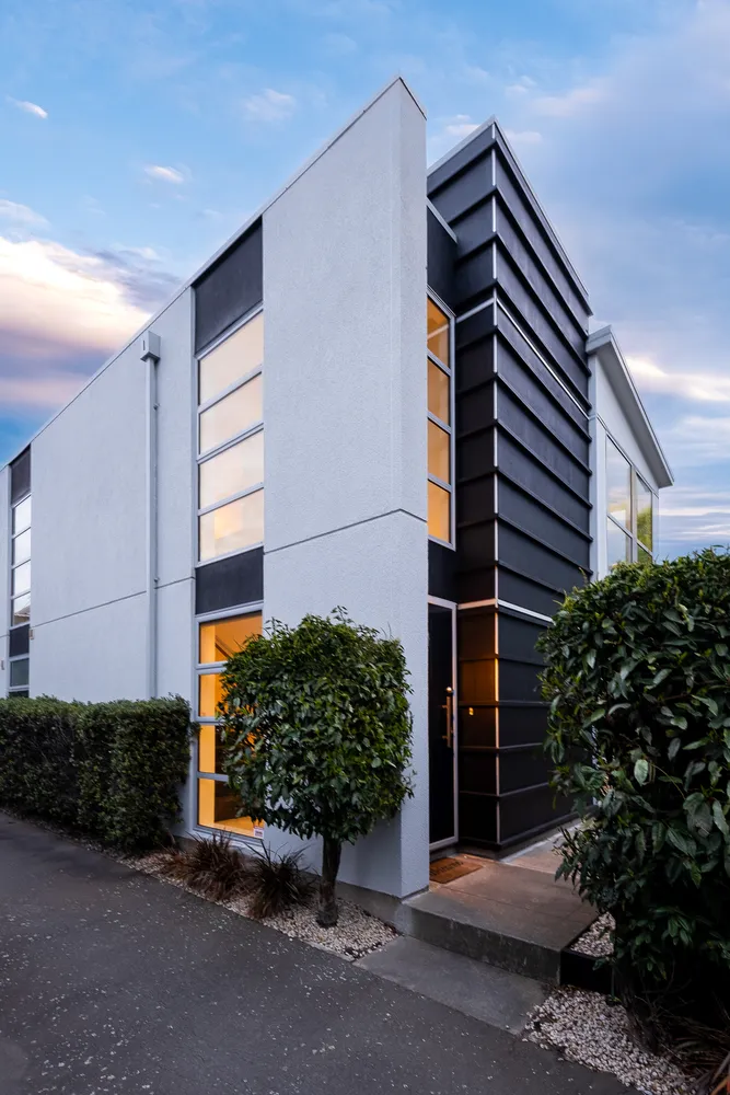 Photos of 128a Holly Road
