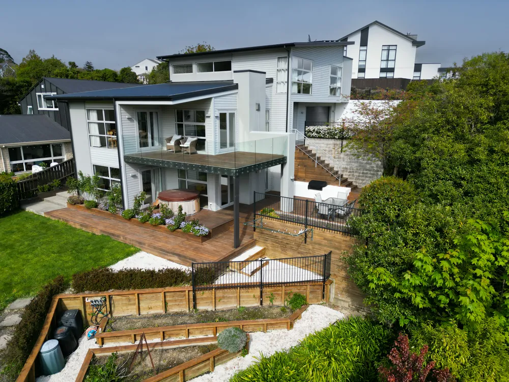 Photos of 128a Holly Road