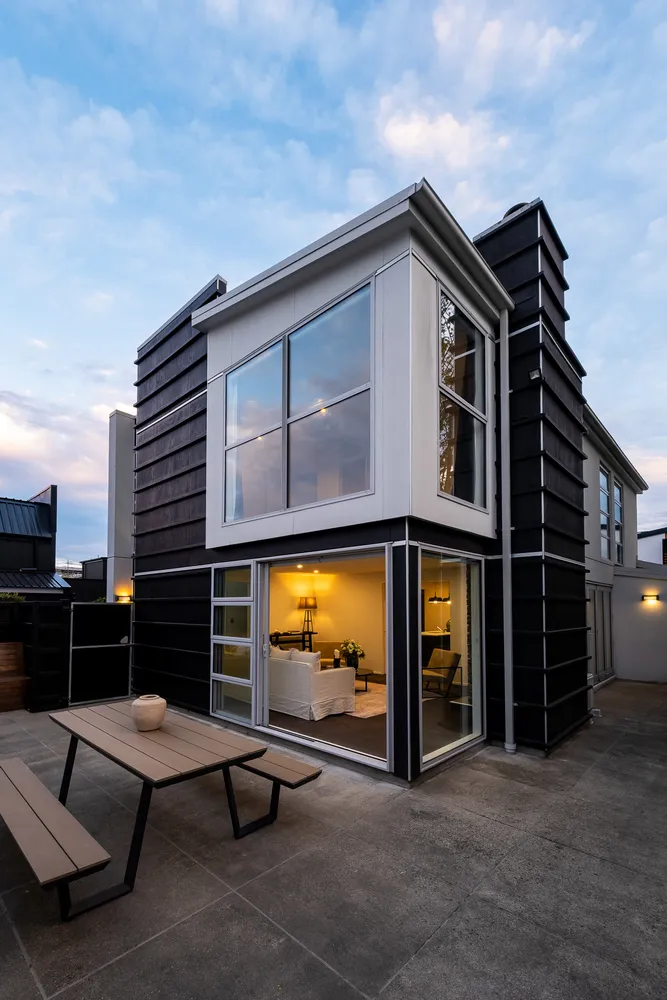 Photos of 128a Holly Road