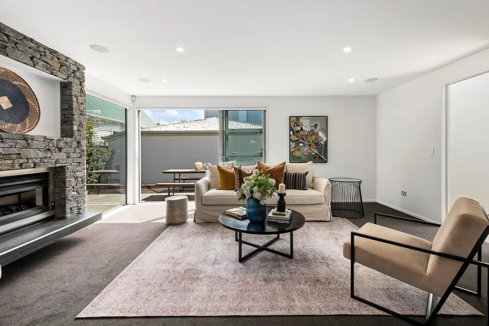 Photos of 128a Holly Road