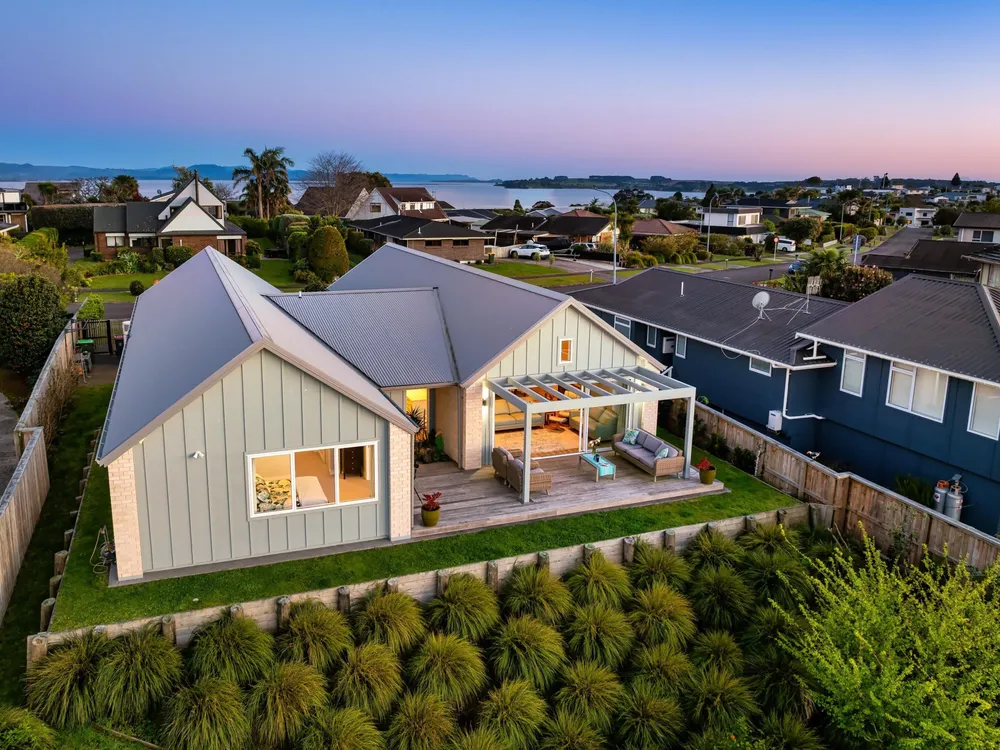 Photos of 37 Coppelia Avenue