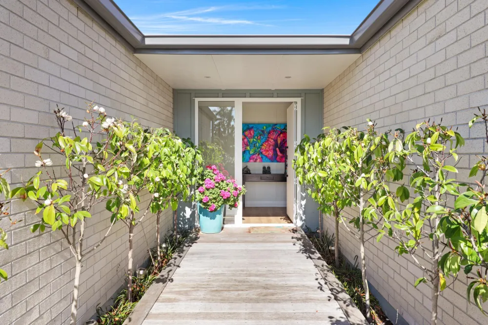 Photos of 37 Coppelia Avenue