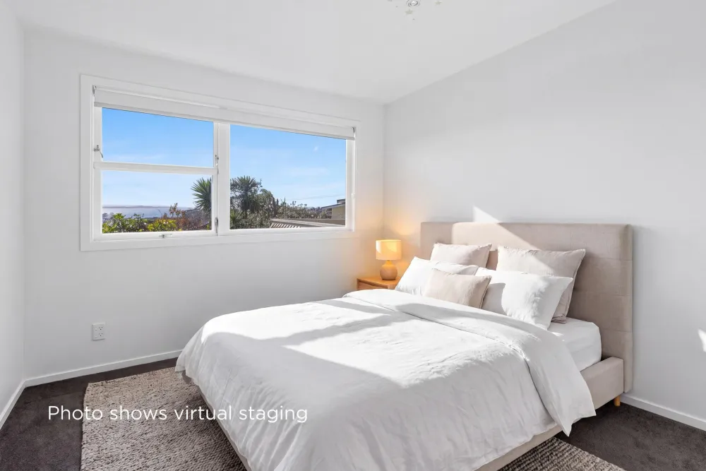 Photos of 18a Rishworth Avenue