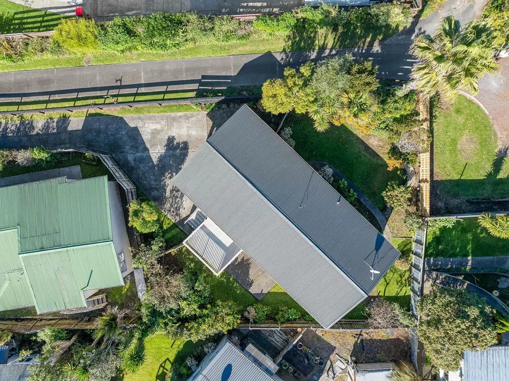 Photos of 18a Rishworth Avenue