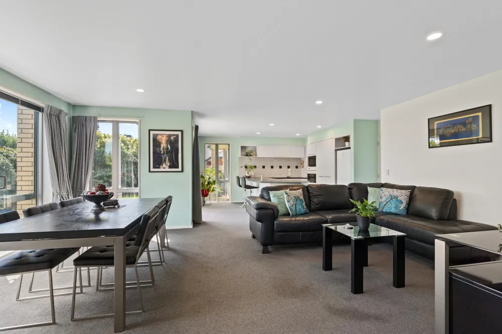 Photos of 33 Corsair Drive