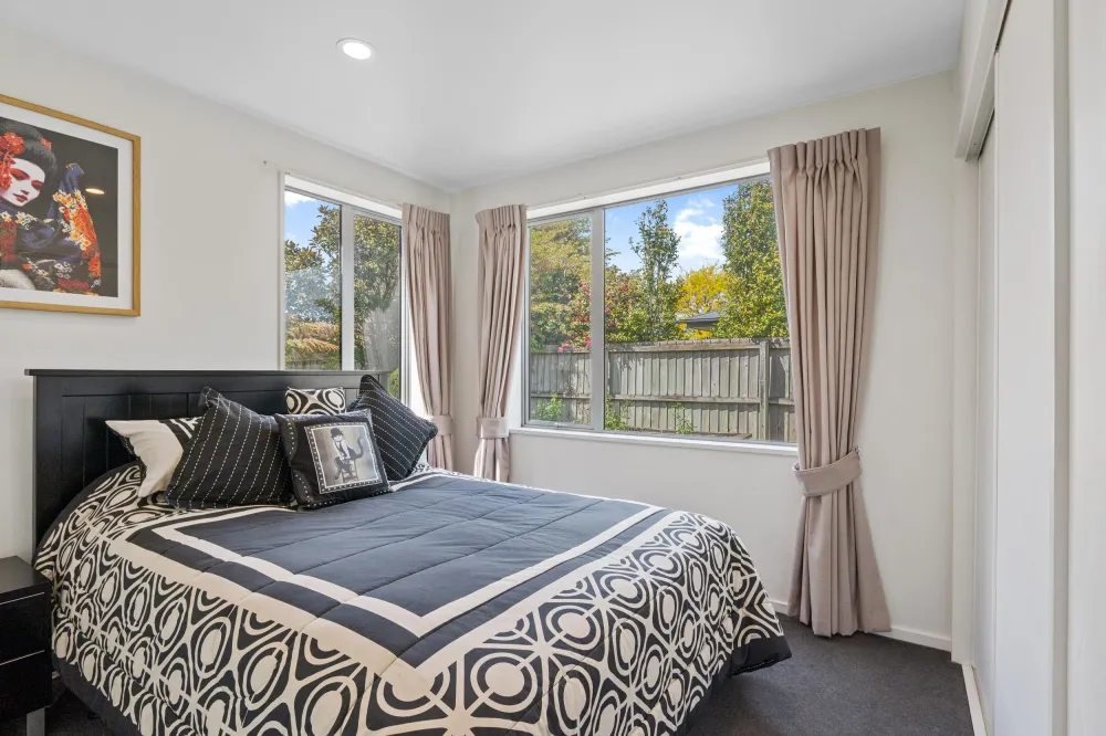 Photos of 33 Corsair Drive