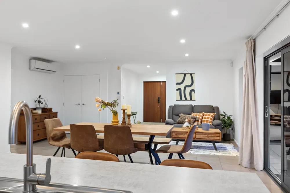 Photos of 8 Putaka Place