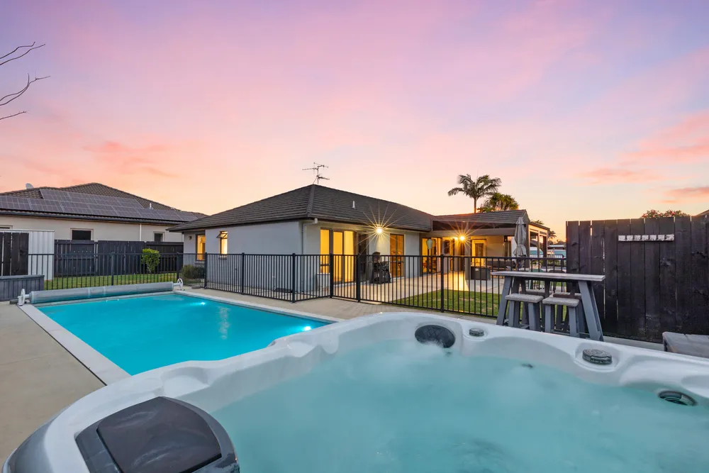 Photos of 8 Putaka Place