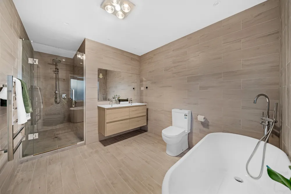 Photos of 17 Masons Road