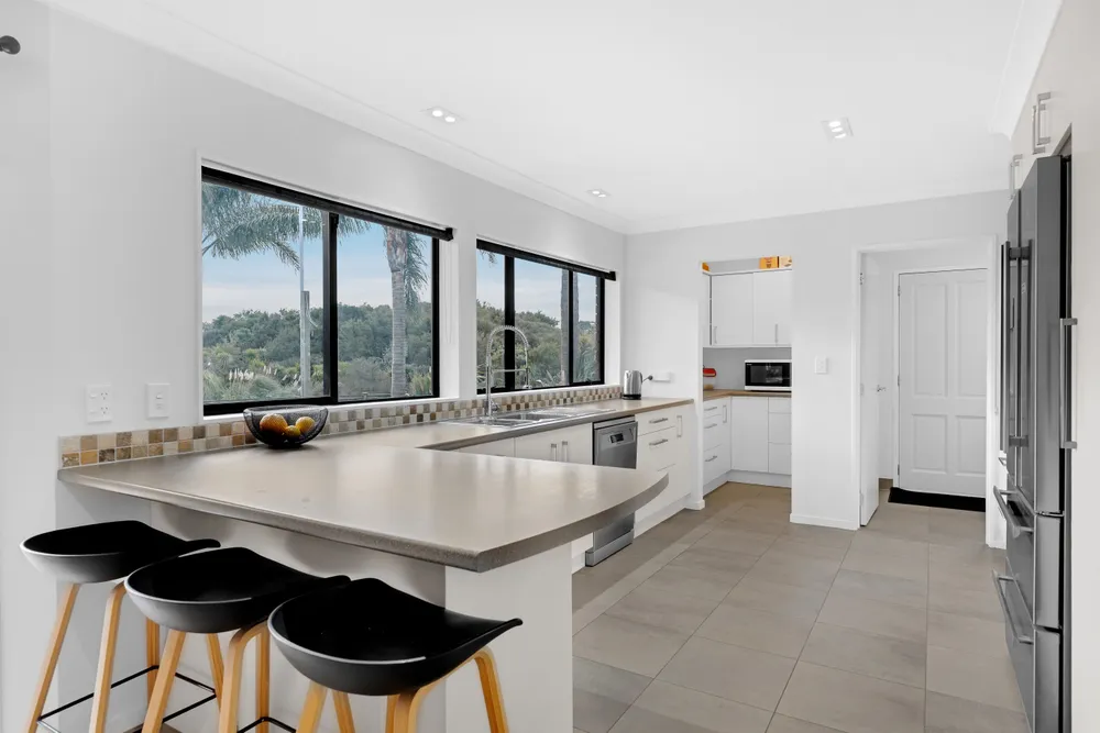 Photos of 12 Lochend Place