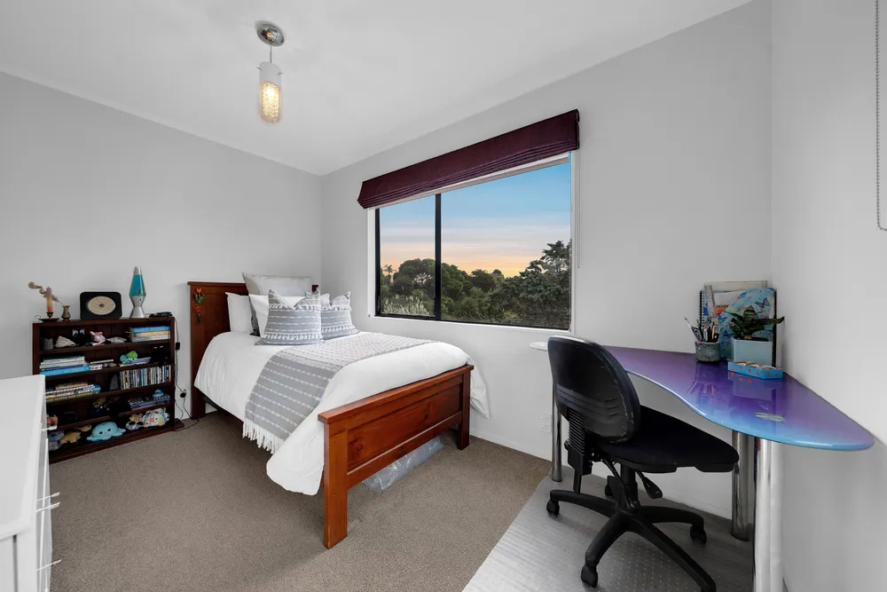 Photos of 12 Lochend Place