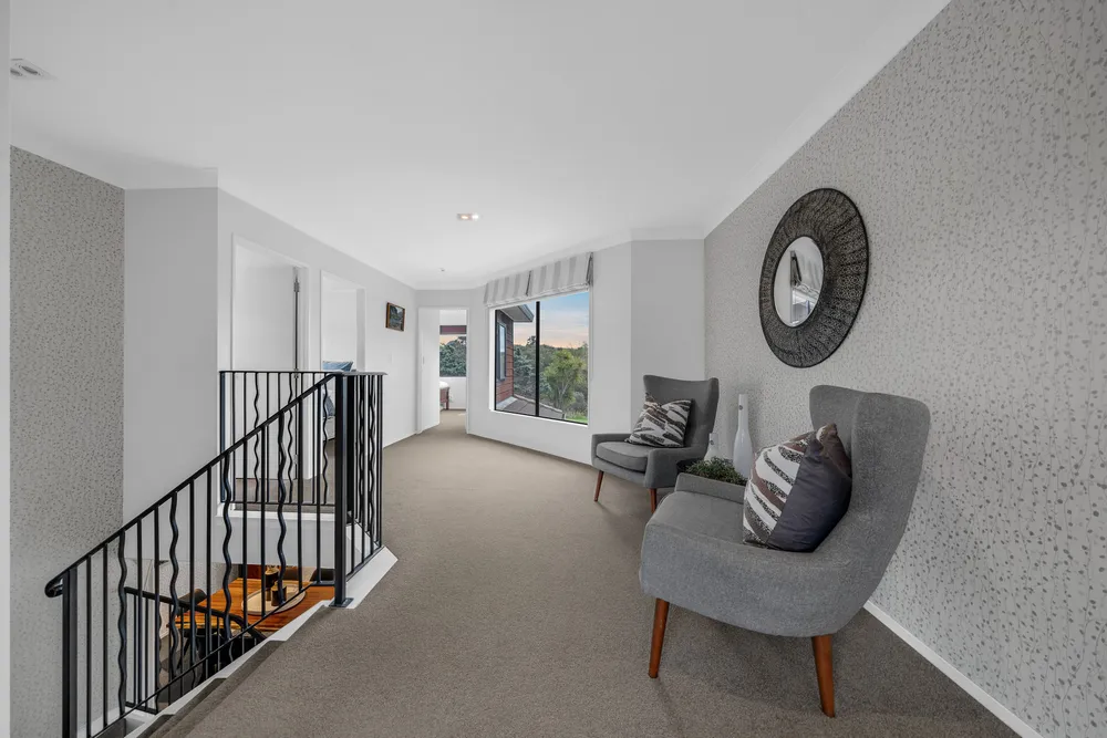 Photos of 12 Lochend Place