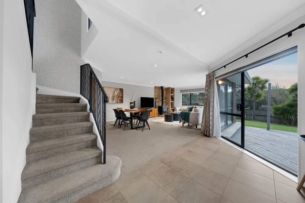 Photos of 12 Lochend Place