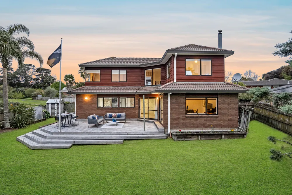 Photos of 12 Lochend Place