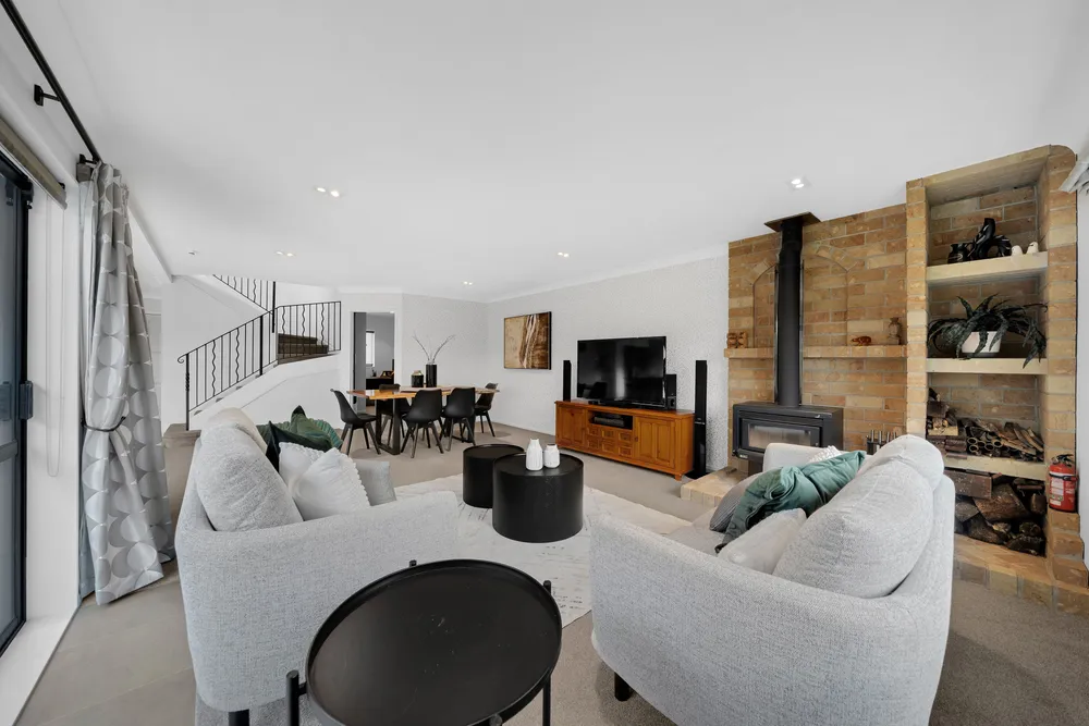 Photos of 12 Lochend Place