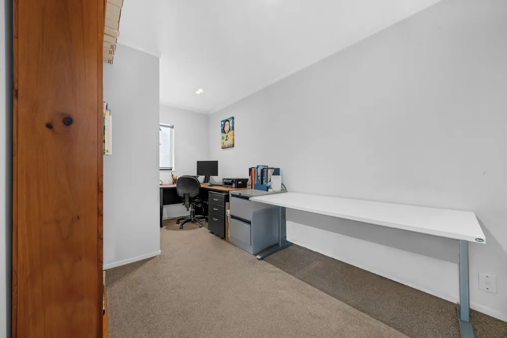 Photos of 12 Lochend Place